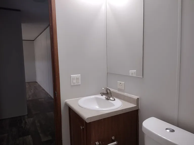 108 Ashford Dr — Photo 16