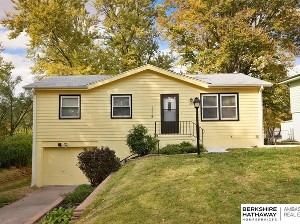 1606 Garden Ave, Bellevue, NE 68005