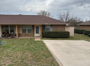 1348A Kerry St, Azle, TX 76020