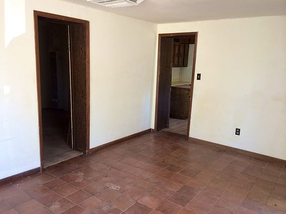3rd image of 900 Calle Escondida