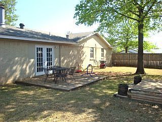 4th image of 1106 Lincoln Dr