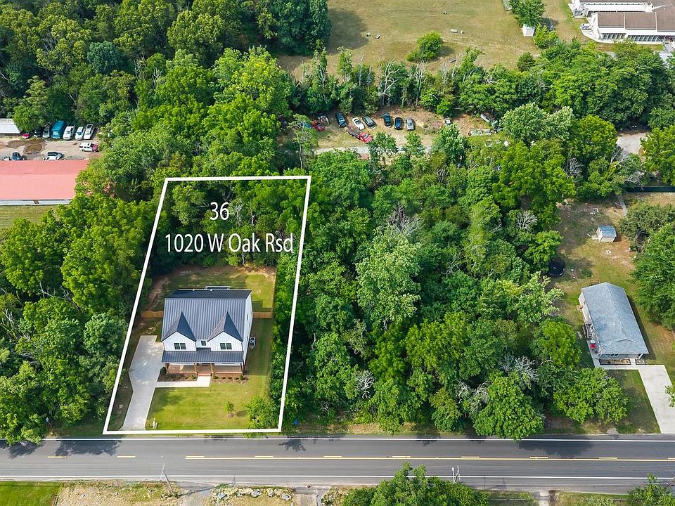 1st image of 1020 W Oak Rd