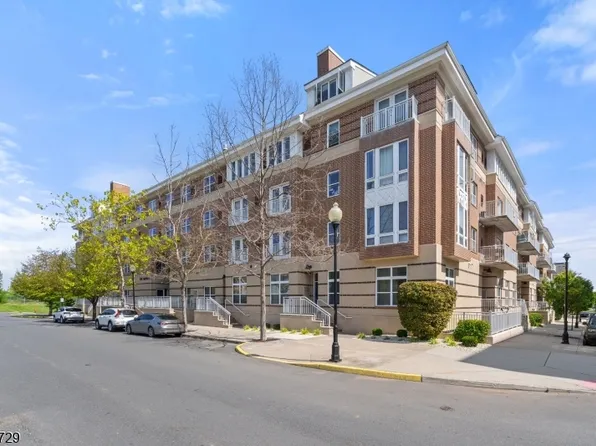 368 Rector St #419, Perth Amboy City, NJ 08861