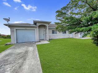 1805 Gordon Ave S, Lehigh Acres, FL 33973