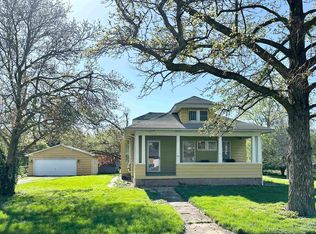 411 Congress St, Chapin, IL 62628