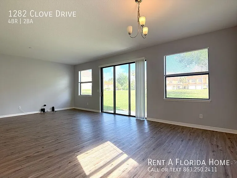 1282 Clove Dr — Photo 22