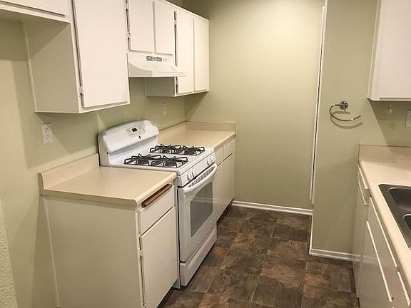 2nd image of 2343 Archwood Ln Unit 142