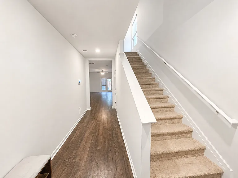 1415 Deer Hollow Run — Photo 21