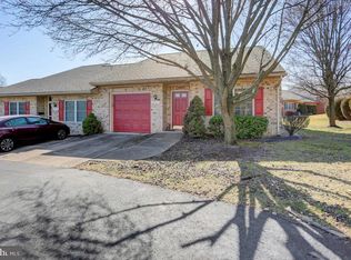218 Sunbrook Ln #143, Hagerstown, MD 21742