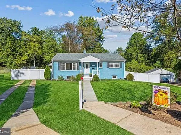 Building Photo - 3604 Kendall Pl