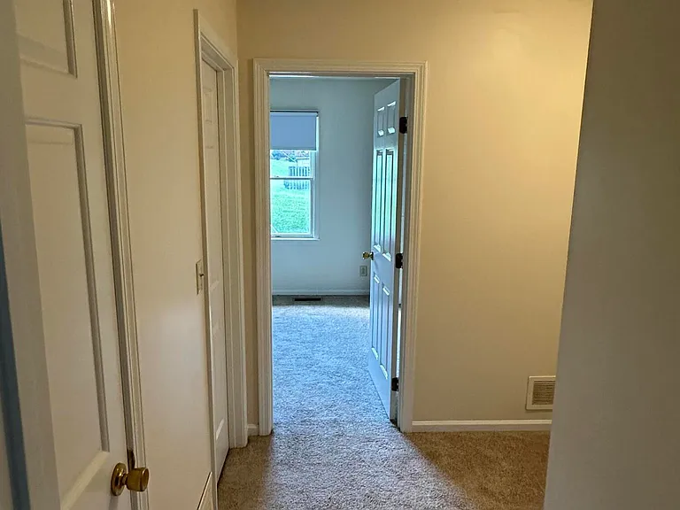 163 Landings Dr — Photo 35