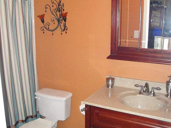 5th image of 671 Birchwood Dr