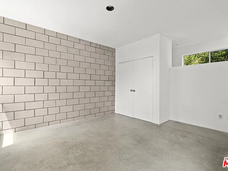 802 Indiana Ave — Photo 14