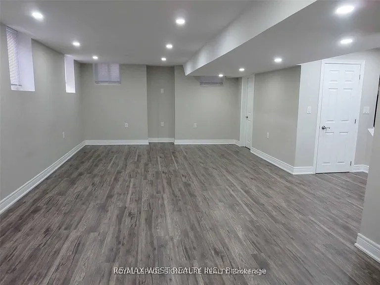 6 Venue Rd #BASEMENT — Photo 13