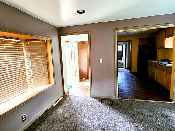 5th image of 6240 Witherby Ave