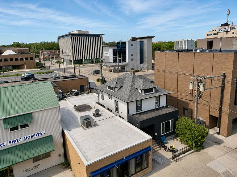 310 E Thayer Ave — Photo 18