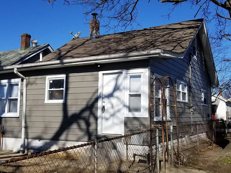 1120 Sale Ave — Photo 3