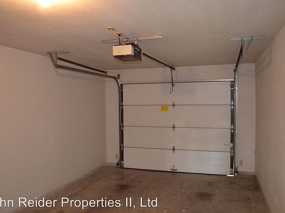 3rd image of 908A Crymes Ln