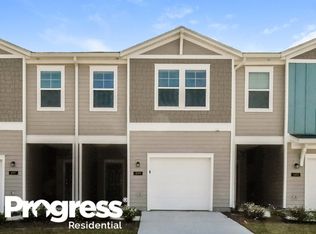 499 Cherry Ridge Dr, Orange Park, FL 32065