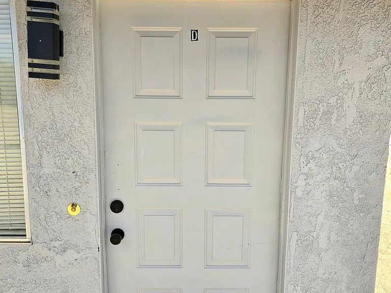 73838 Southslope Dr — Photo 2