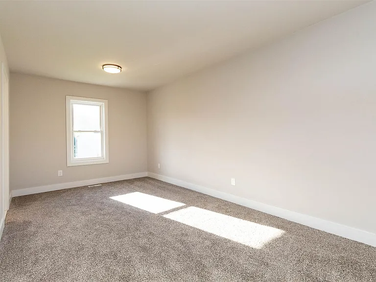 5485 Hammersmith Dr — Photo 20