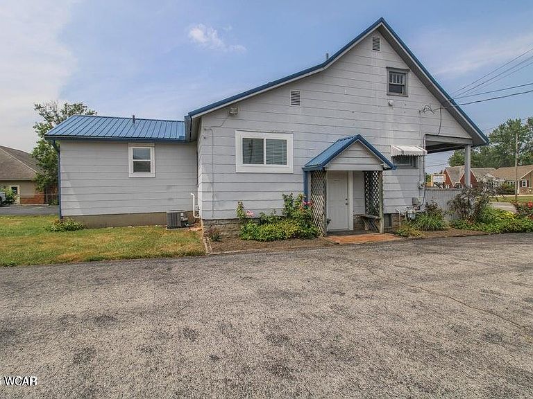 Listing photo 4