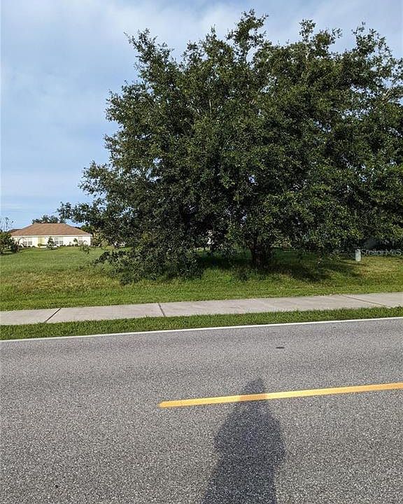 2nd image of 1327 Rio De Janeiro Ave #4