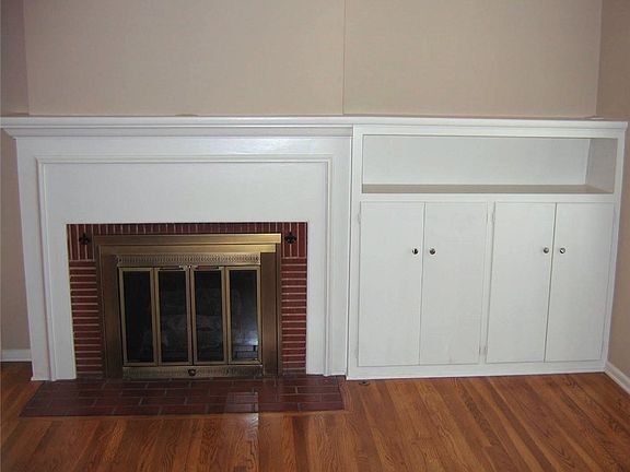 5th image of 2838 W Clark Ave