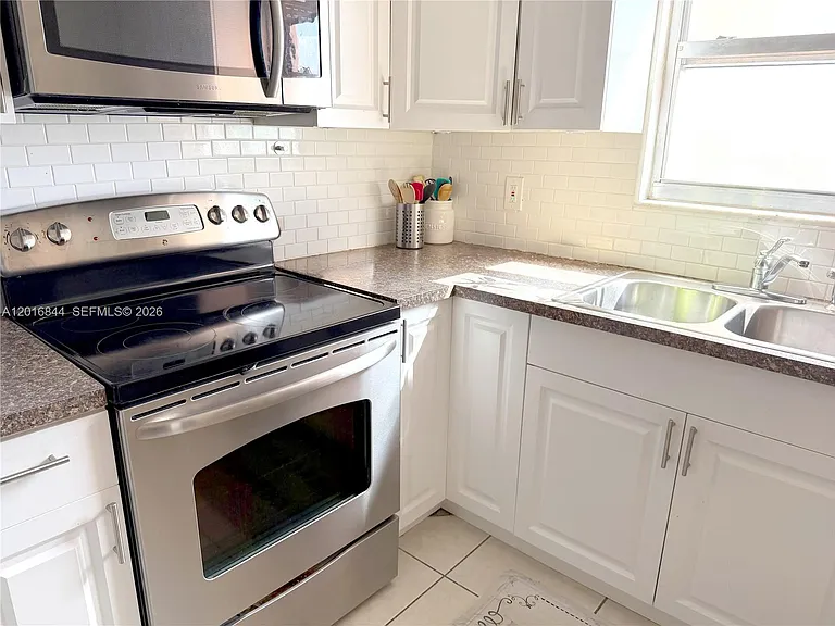 1301 NE Miami Gardens Dr #626W — Photo 8