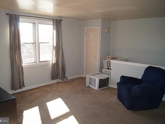 4th image of 6218 Frankford Ave