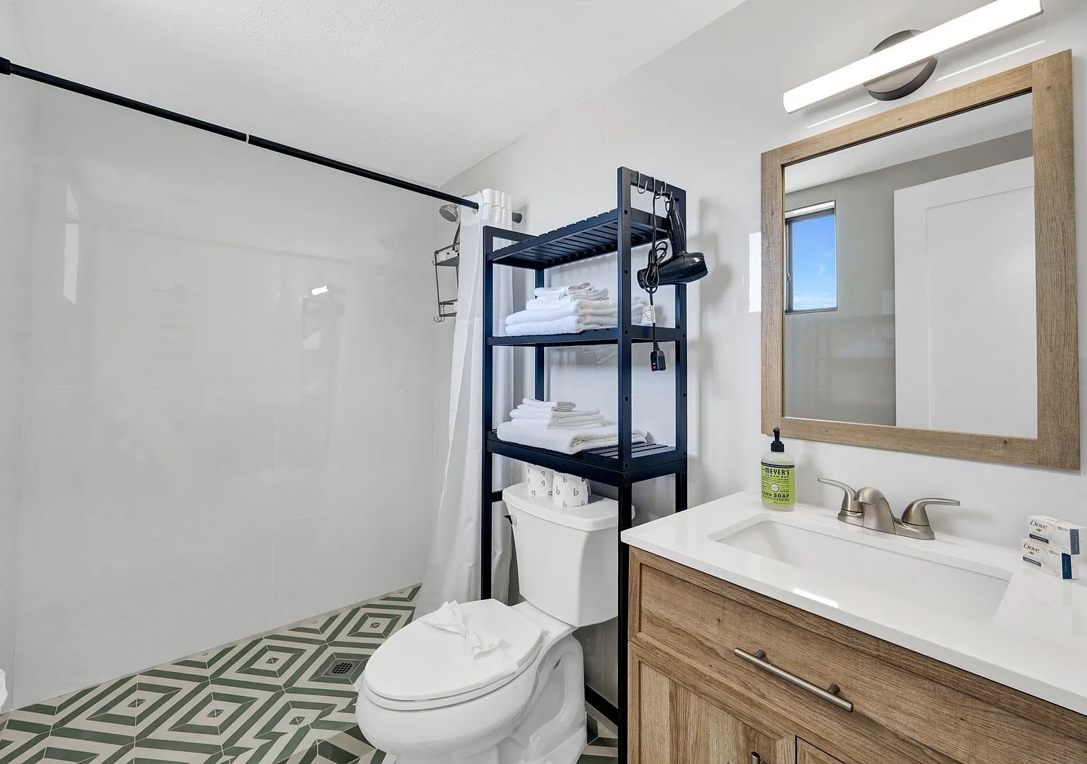 Studio, 1.0 bath, $1,650 — Photo 3