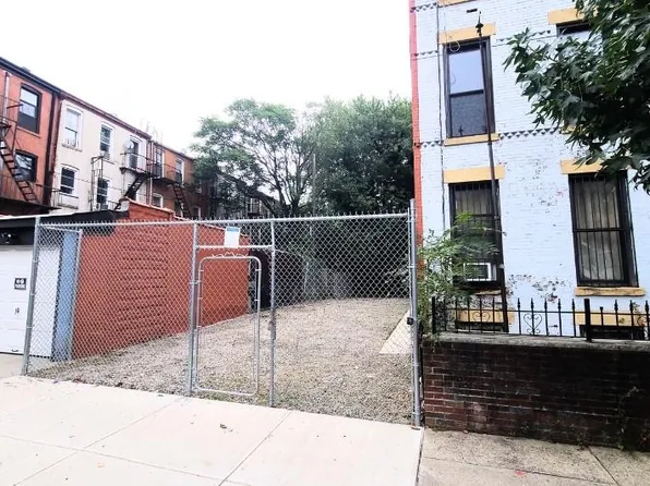 9 Marconi Place, Brooklyn, NY 11233