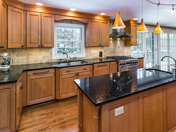 4th image of 10298 Gentlewind Dr