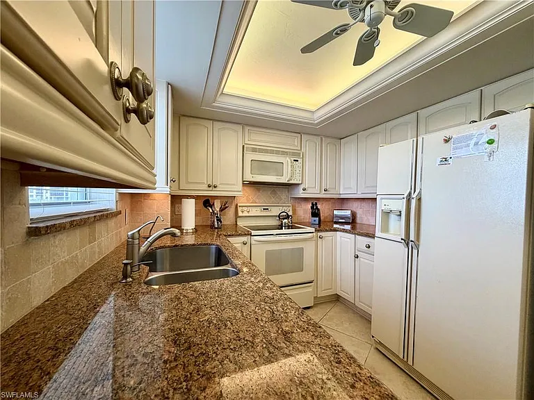 10701 Gulf Shore Dr #401 — Photo 10