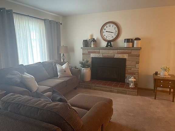 3rd image of 1028 5th St