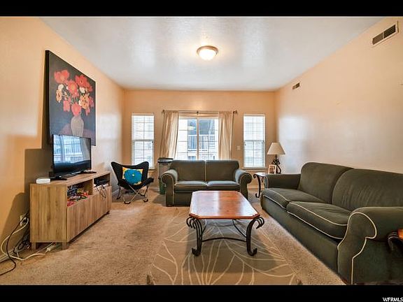 5th image of 455 N Belmont Pl #263