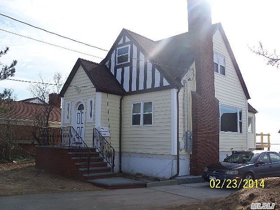 4th image of 129 Stillwater Ave
