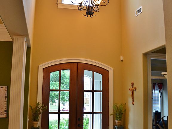 4th image of 1710 W Saddlebrook Dr