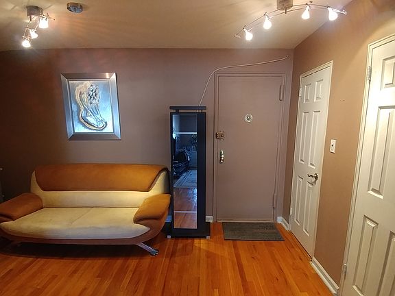 3rd image of 3165 Nostrand Ave APT 3G