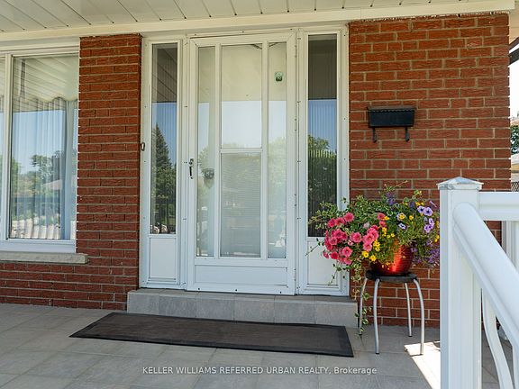 4th image of 19 Groverdale Rd