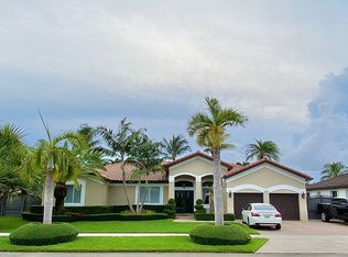 5222 SW 162nd Pl, Miami, FL 33185