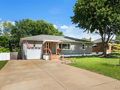 1101 Roxbury Dr, Saint Louis, MO, 63125