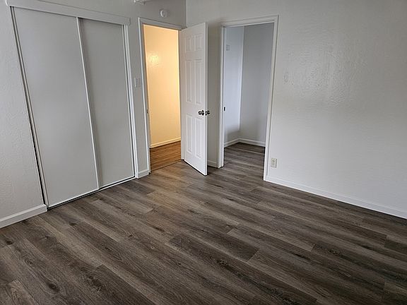 5th image of 2028 La Jolla Dr