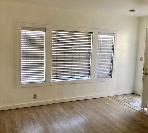 3rd image of 2124 Marina Blvd
