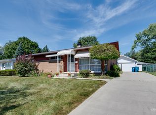 248 E Normandy Dr, Addison, IL 60101