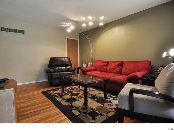 3rd image of 4739 Heberlie Dr