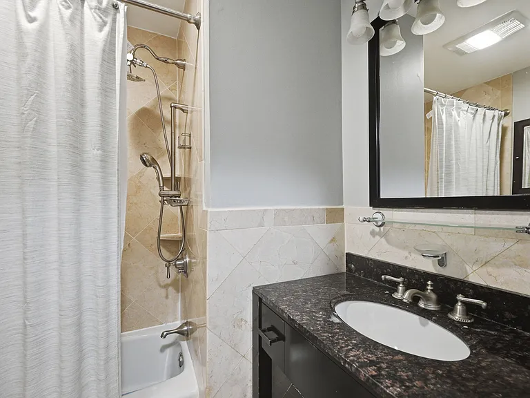 2506 Pinoak Ln — Photo 13
