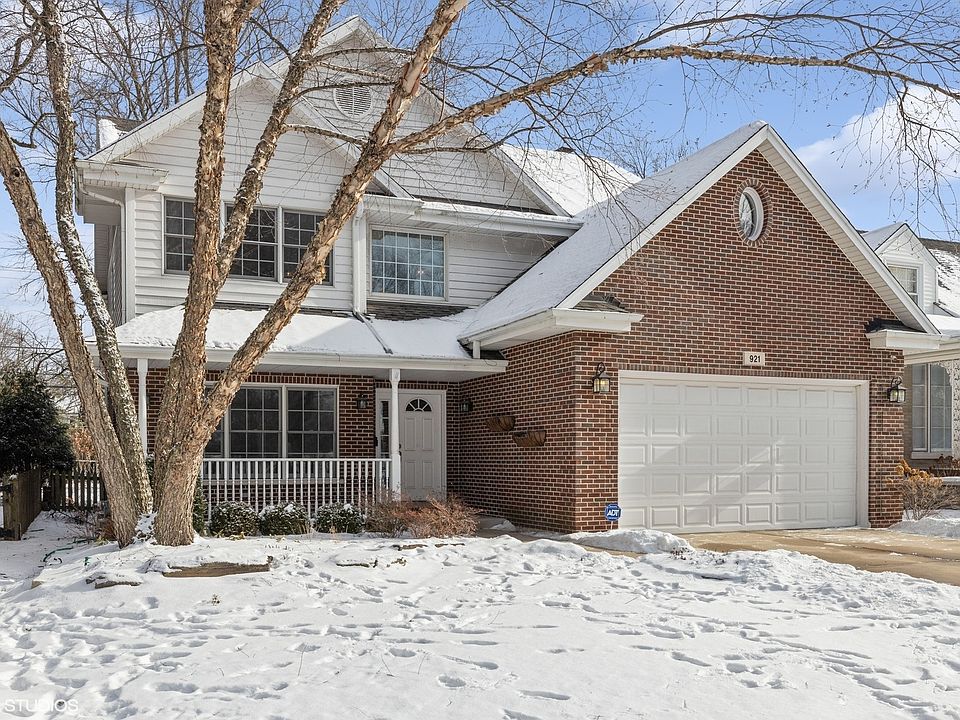 1st image of 921 S Brainard Ave