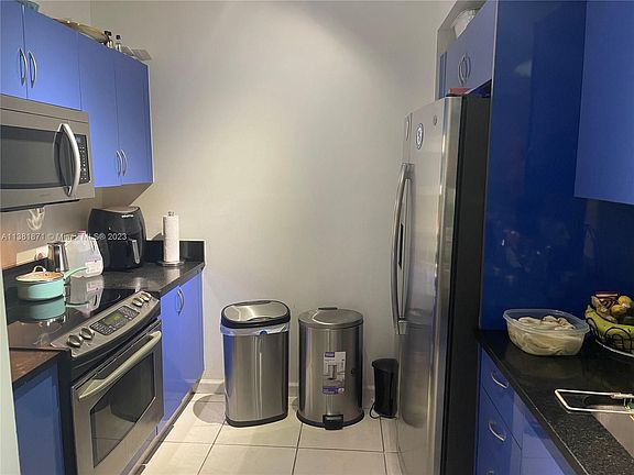 3rd image of 2775 NE 187th St APT 426