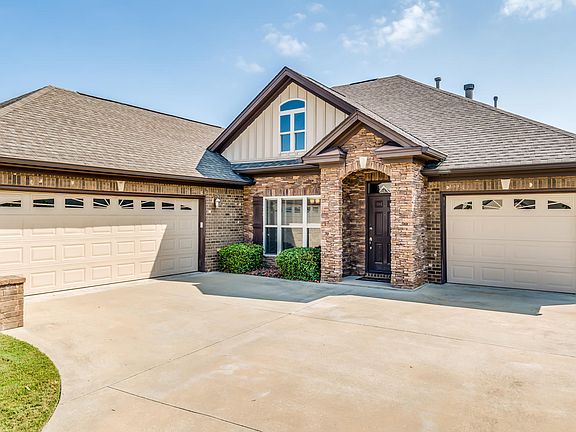 3rd image of 9208 Springwood Ct